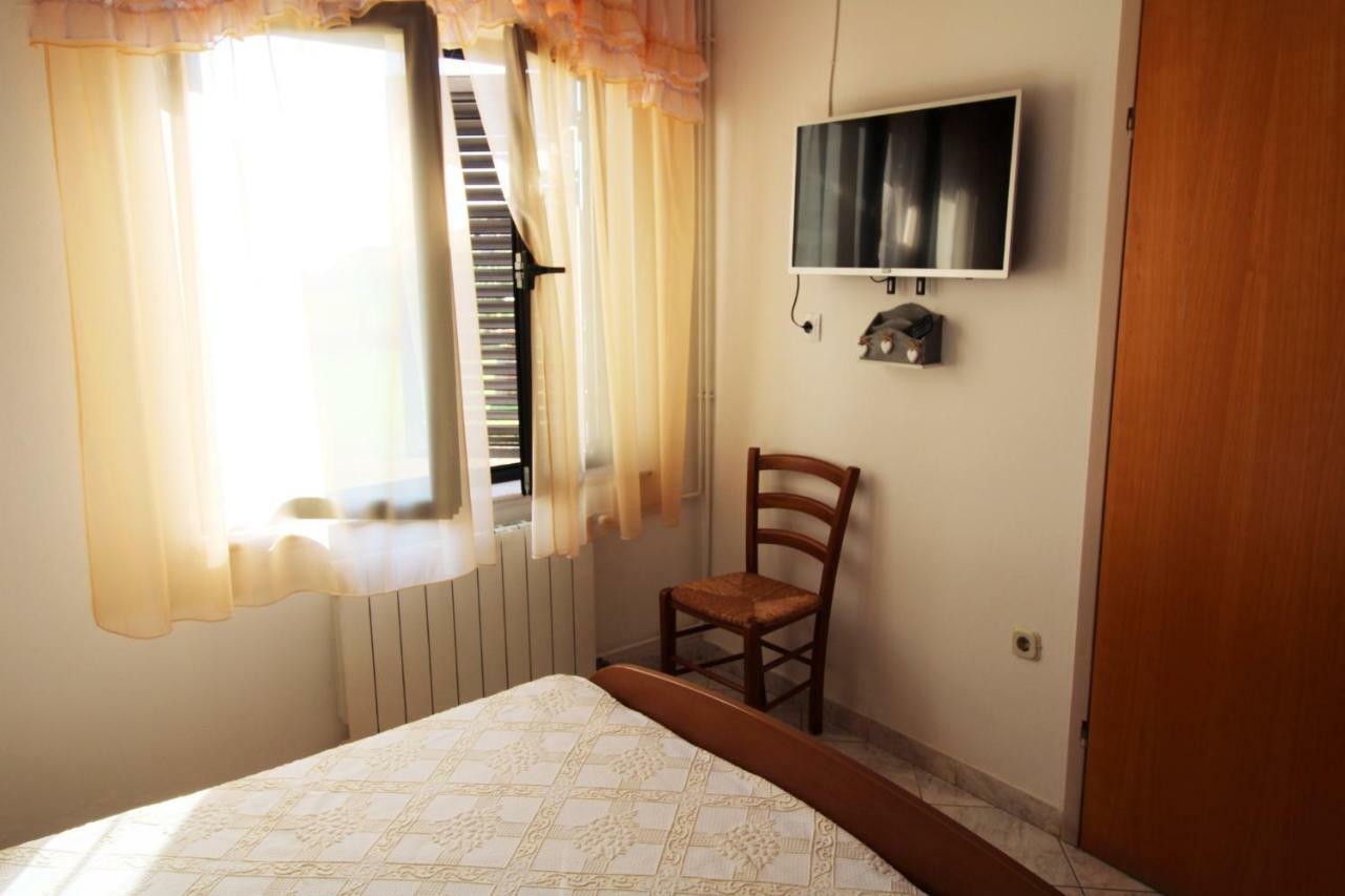 Studio Marija Pula Luaran gambar